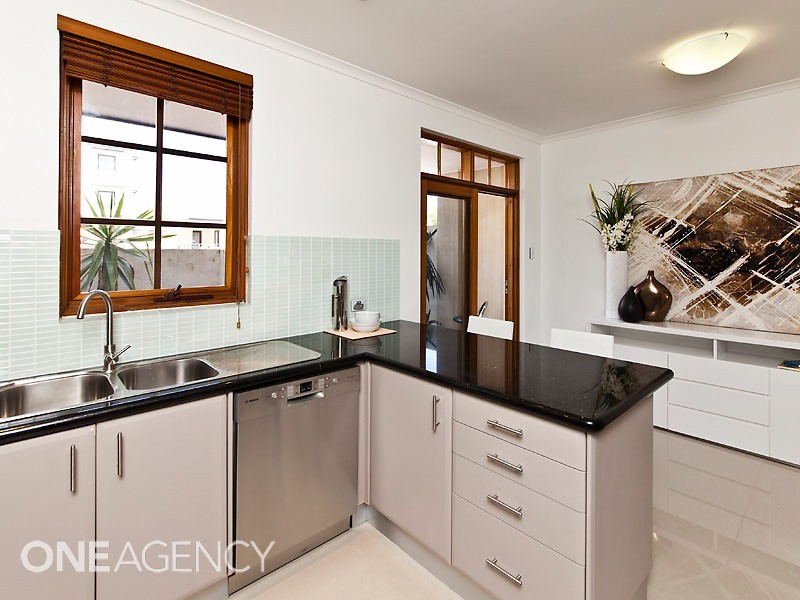 9/12 Doepel Street, North Fremantle WA 6159