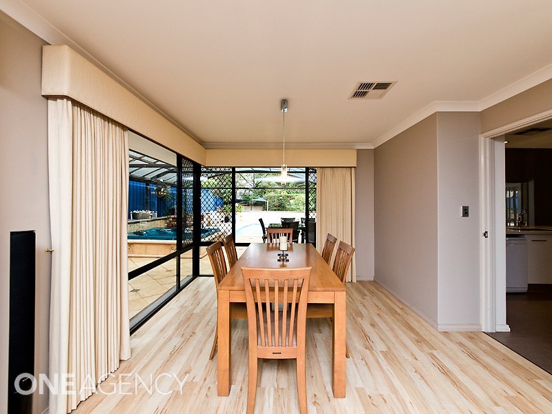 16 Fairmount Close, Bibra Lake WA 6163