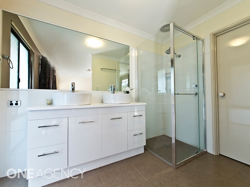 16 Fairmount Close, Bibra Lake WA 6163