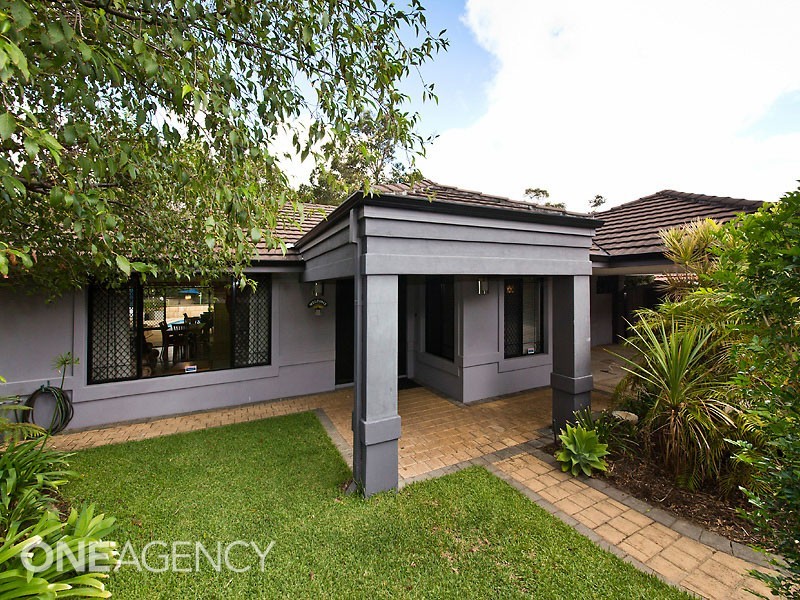 16 Fairmount Close, Bibra Lake WA 6163