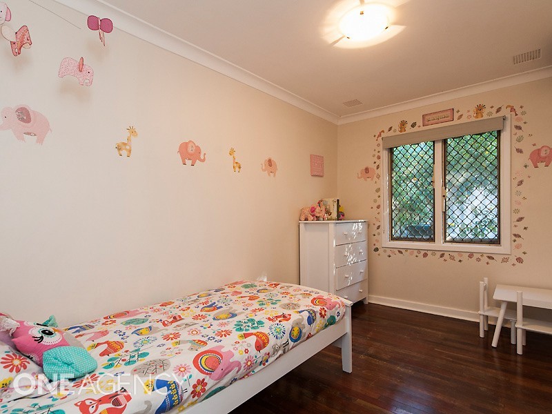 4A Paris Place, Coolbellup WA 6163