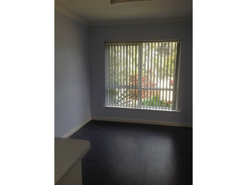 36 Pomfret Rd, Spearwood WA 6163