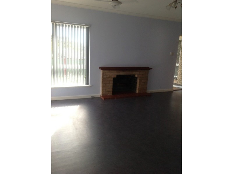 36 Pomfret Rd, Spearwood WA 6163