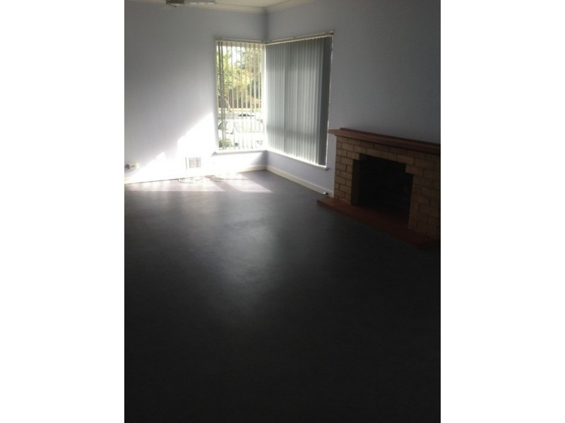 36 Pomfret Rd, Spearwood WA 6163