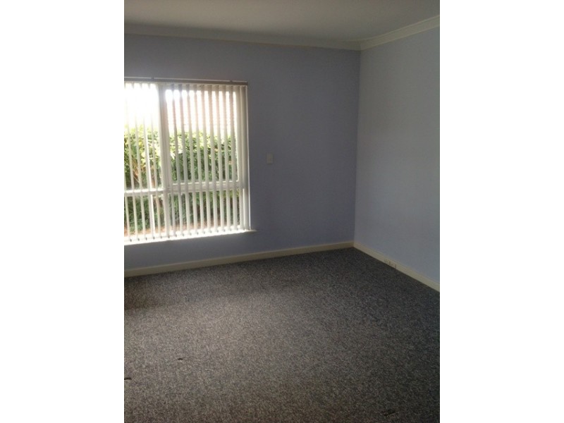 36 Pomfret Rd, Spearwood WA 6163