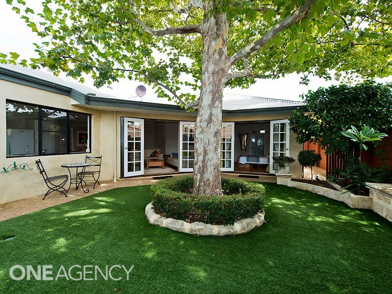 1B Norma Road, Alfred Cove WA 6154