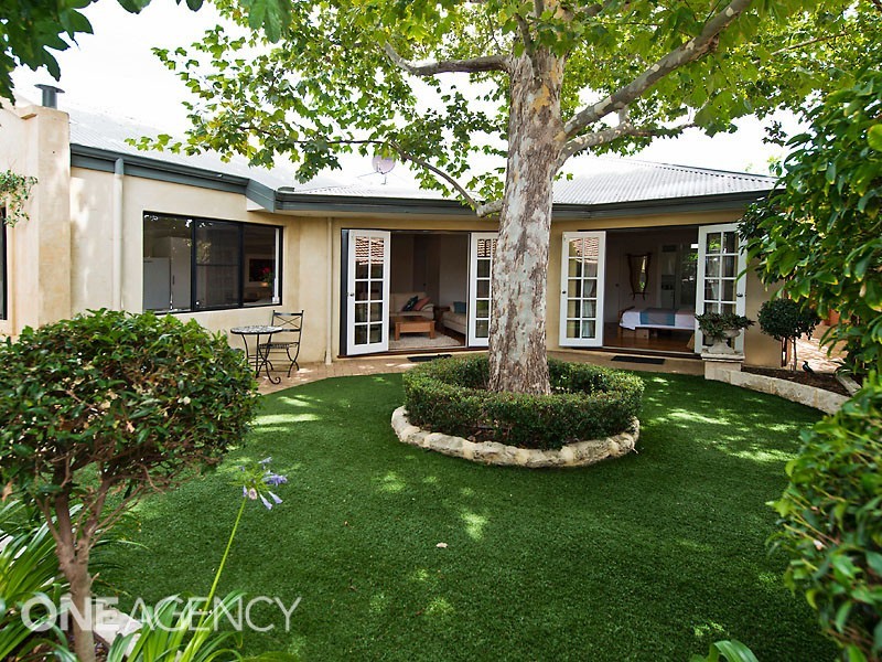 1B Norma Road, Alfred Cove WA 6154