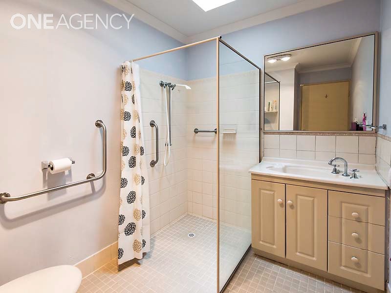 8/2 Barry Street, Rivervale WA 6103