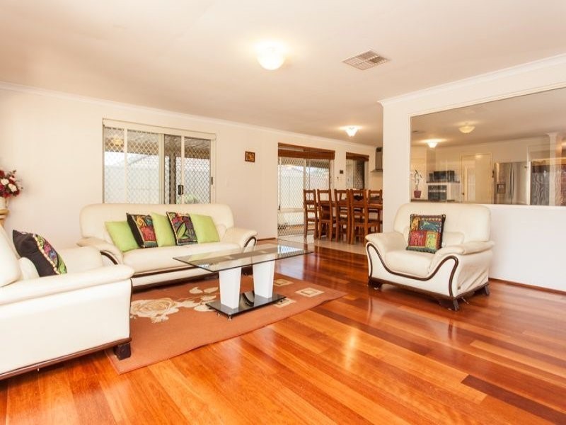 13 Provincial Mews, Bibra Lake WA 6163