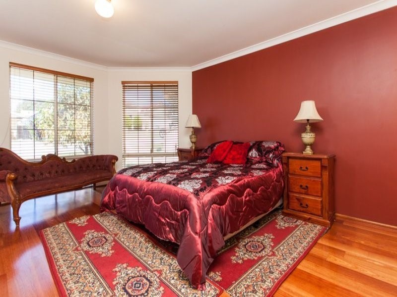 13 Provincial Mews, Bibra Lake WA 6163