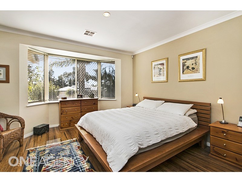 14 Provincial Mews, Bibra Lake WA 6163