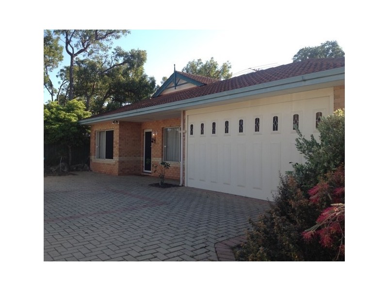 16 Paddington Court, Bibra Lake WA 6163