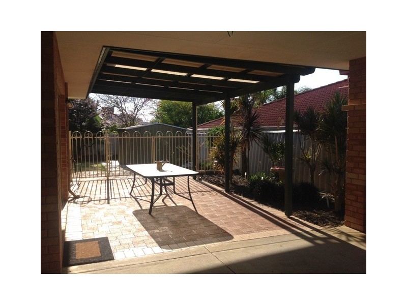 16 Paddington Court, Bibra Lake WA 6163