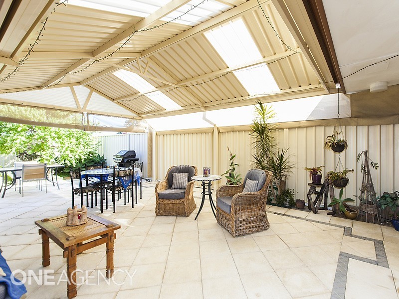 31 Rambures Way, Hamilton Hill WA 6163