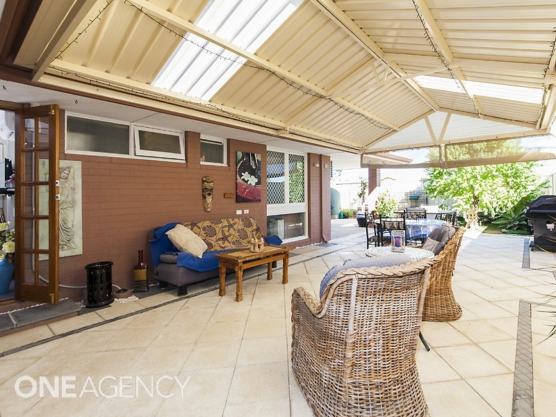 31 Rambures Way, Hamilton Hill WA 6163