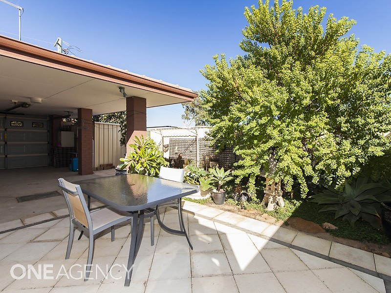 31 Rambures Way, Hamilton Hill WA 6163