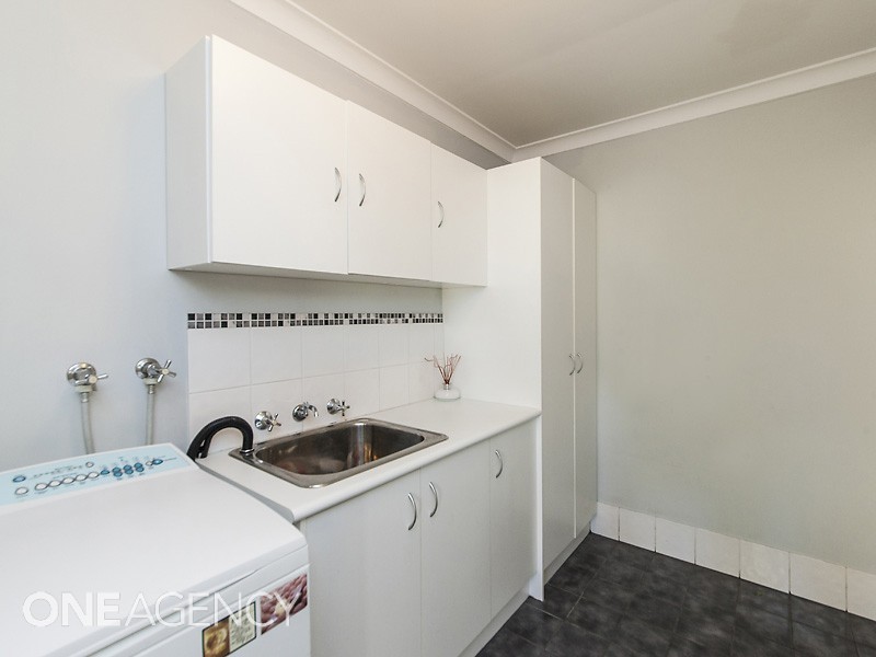 31 Rambures Way, Hamilton Hill WA 6163