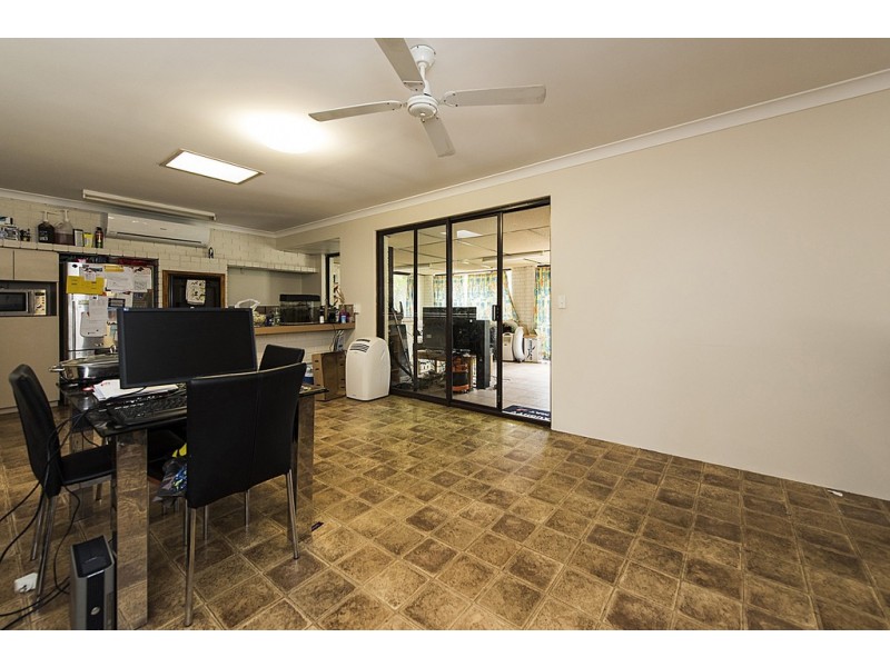 107 Elderberry Drive, South Lake WA 6164