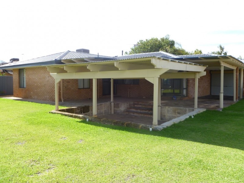 27 Collett Way, Leeming WA 6149