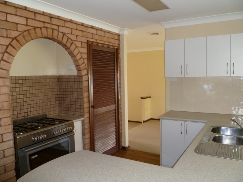 27 Collett Way, Leeming WA 6149