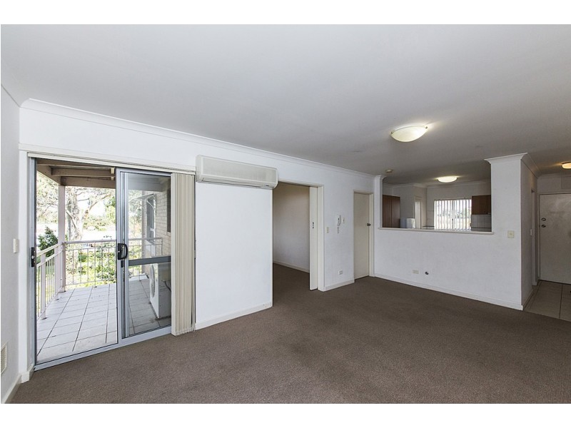 31/15 Friar John Way, Coolbellup WA 6163