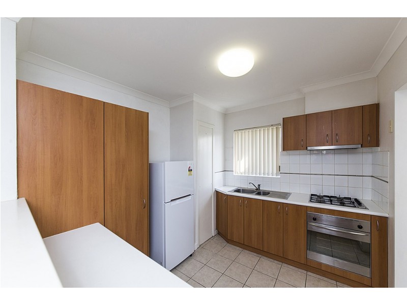 31/15 Friar John Way, Coolbellup WA 6163
