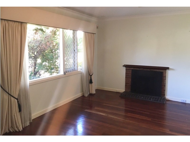 126 Cordelia Avenue, Coolbellup WA 6163