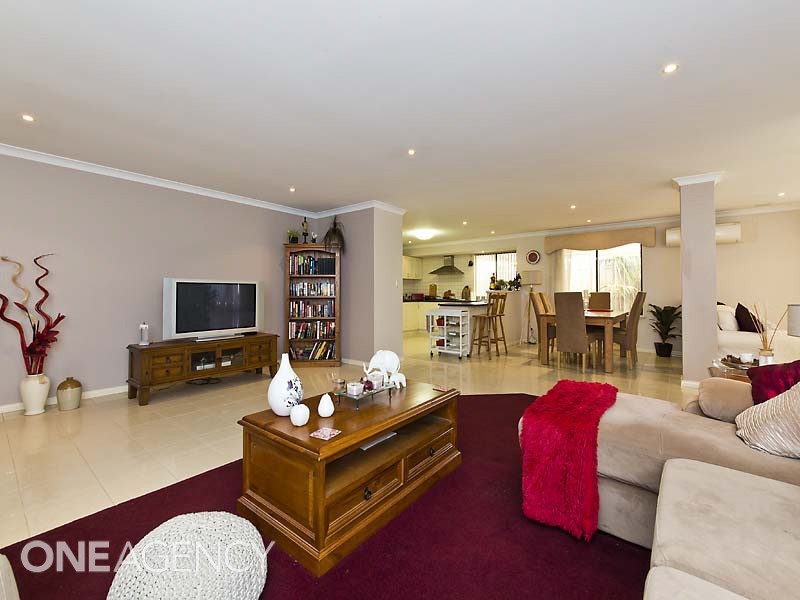 63 Cheriton Drive, Carramar WA 6031