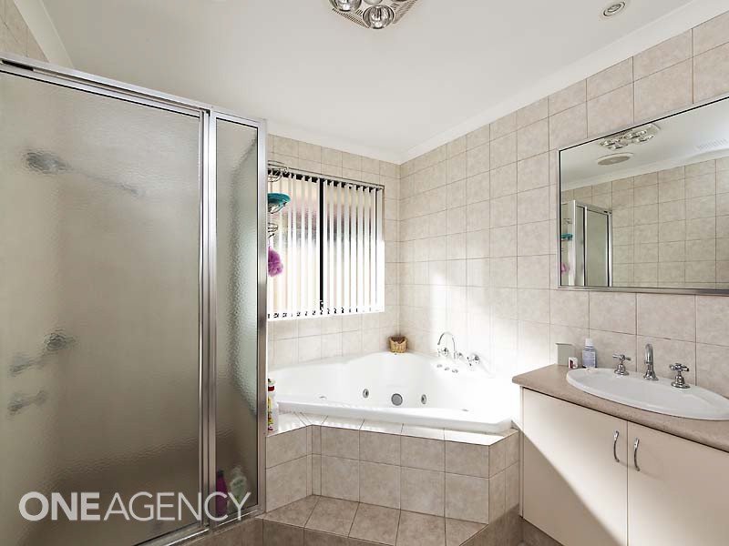 63 Cheriton Drive, Carramar WA 6031