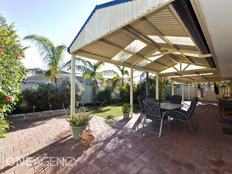 63 Cheriton Drive, Carramar WA 6031