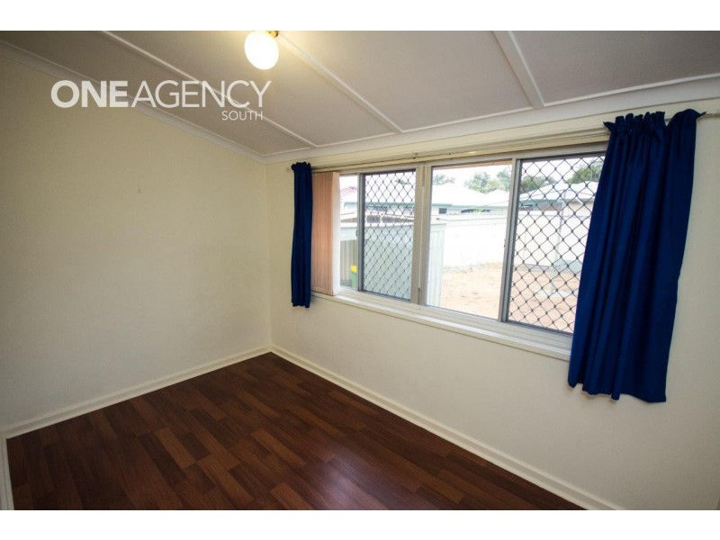 30 Stratton Street, Hamilton Hill WA 6163