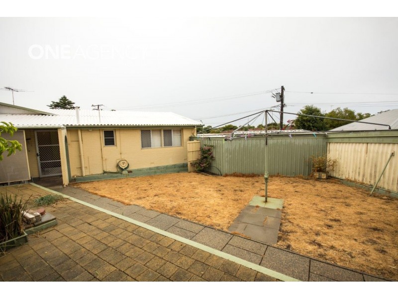30 Stratton Street, Hamilton Hill WA 6163