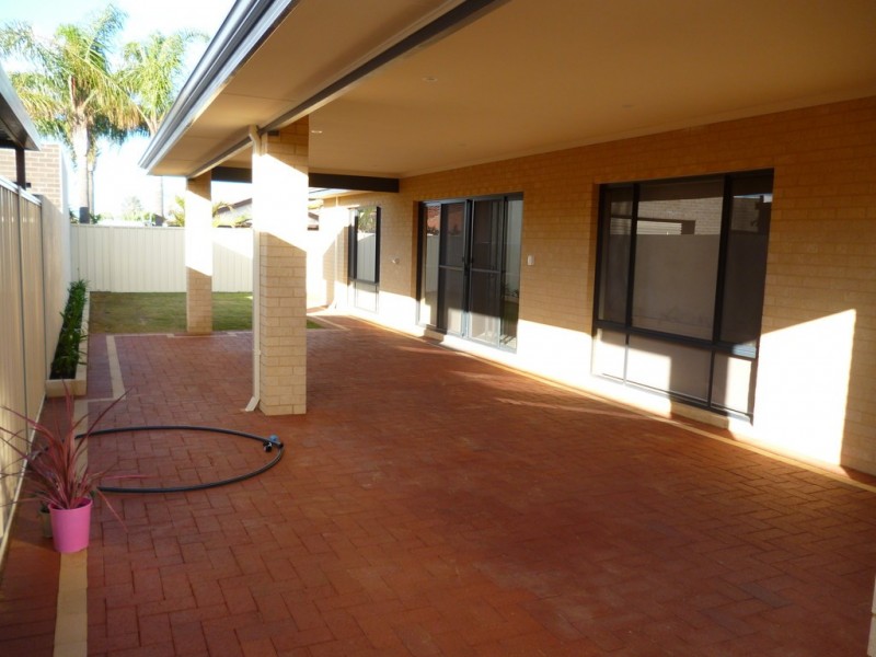 12 Hollis Street, Samson WA 6163