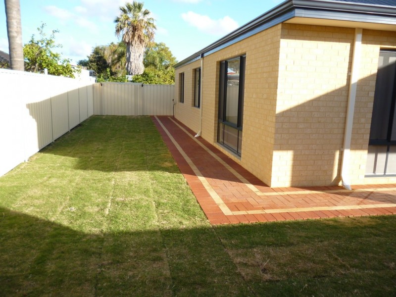 12 Hollis Street, Samson WA 6163