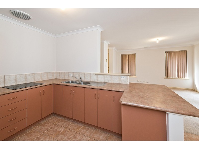 9B Azolla Court, Coogee WA 6166