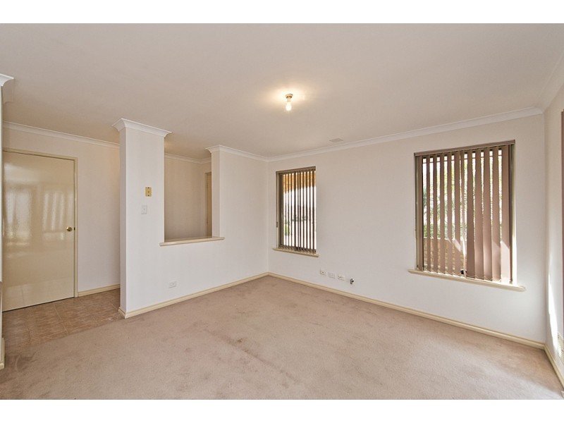 9B Azolla Court, Coogee WA 6166