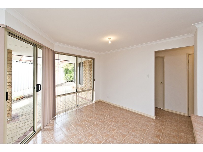 9B Azolla Court, Coogee WA 6166