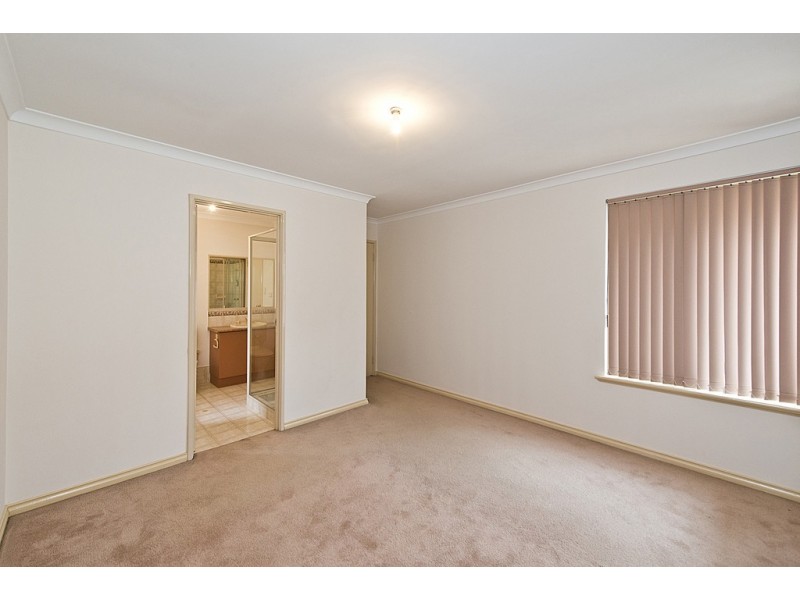 9B Azolla Court, Coogee WA 6166