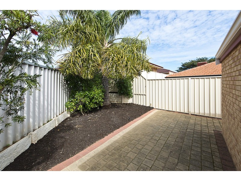 9B Azolla Court, Coogee WA 6166