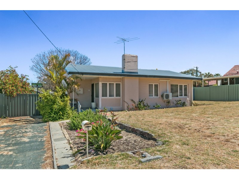 9 Oswald Street, Coolbellup WA 6163