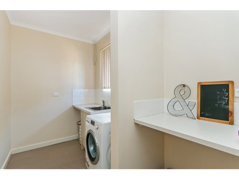 9 Oswald Street, Coolbellup WA 6163