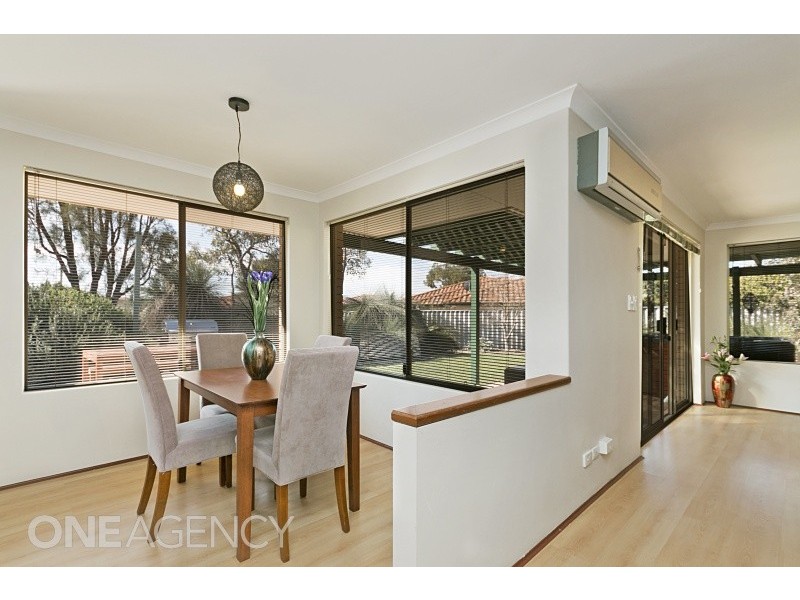 4 Woodside Place, Bibra Lake WA 6163