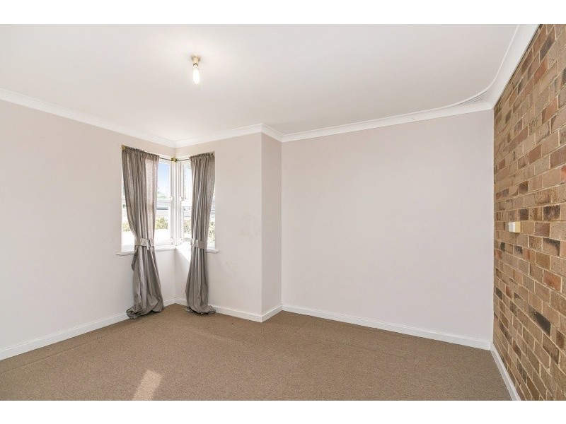 82 Forrest Road, Hamilton Hill WA 6163