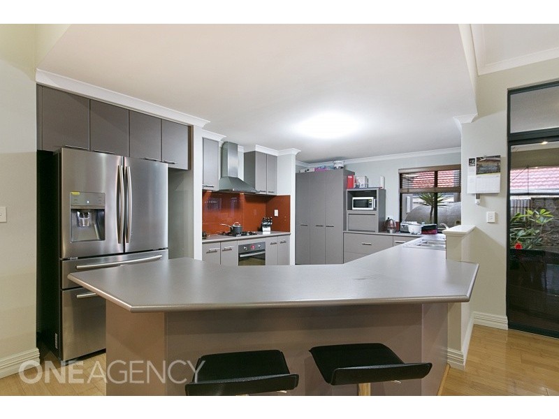 10 Orlando Avenue, Bibra Lake WA 6163