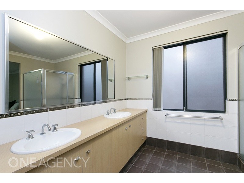 10 Orlando Avenue, Bibra Lake WA 6163