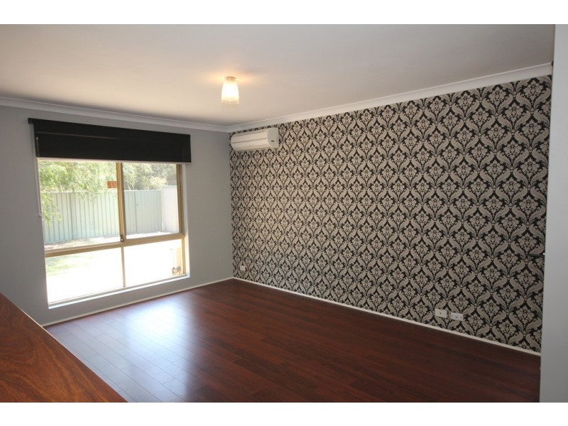 13 Citrus Loop, South Lake WA 6164