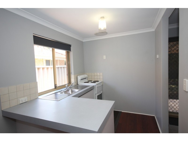 13 Citrus Loop, South Lake WA 6164