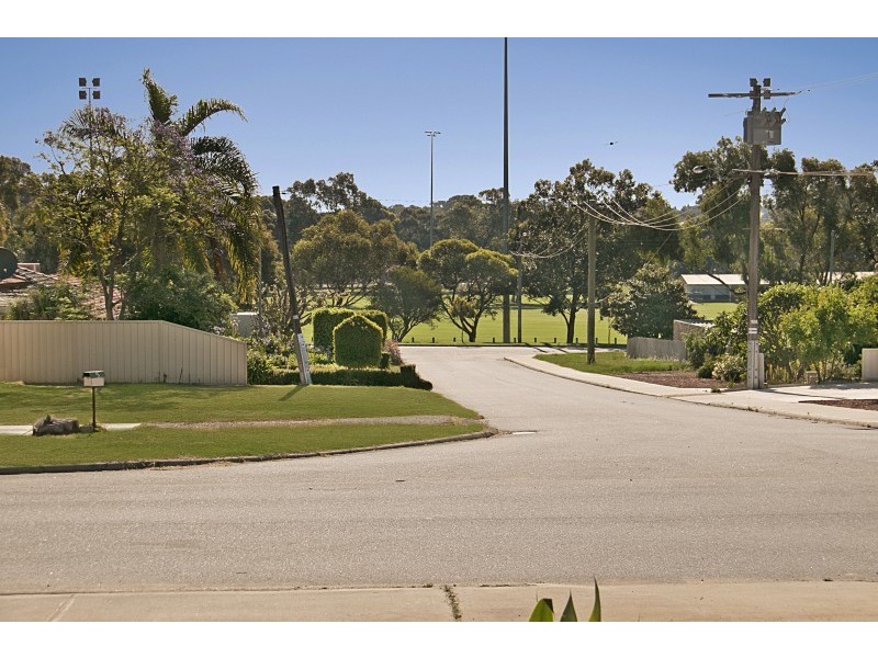 18 Leaside Way, Spearwood WA 6163