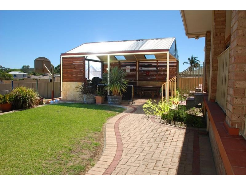 49 Stratton Street, Hamilton Hill WA 6163