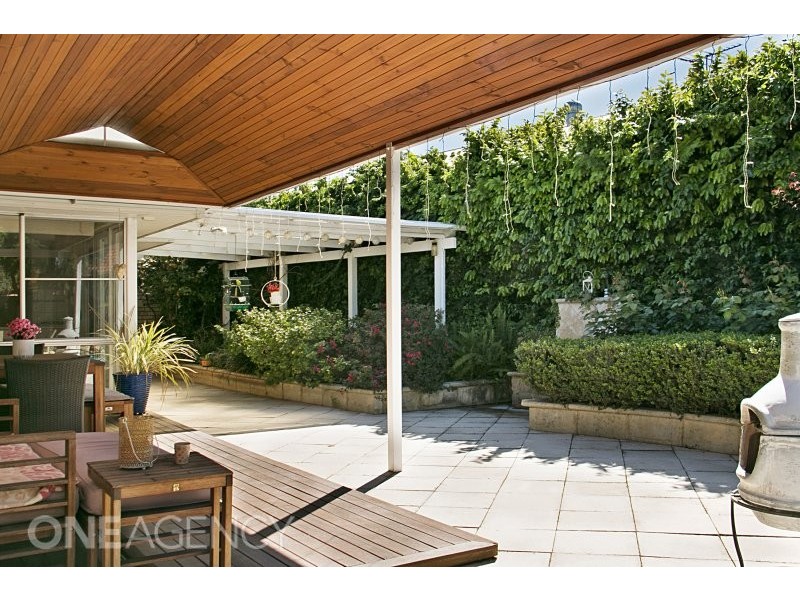 4 Gatineau Grove, Bibra Lake WA 6163